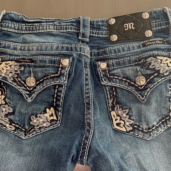 Miss Me Signature Boot Jeans - Picture 2 of 3